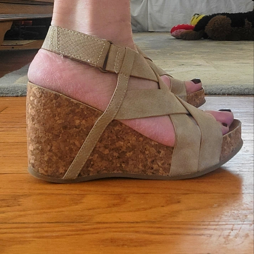 Blowfish Malibu Cork wedges